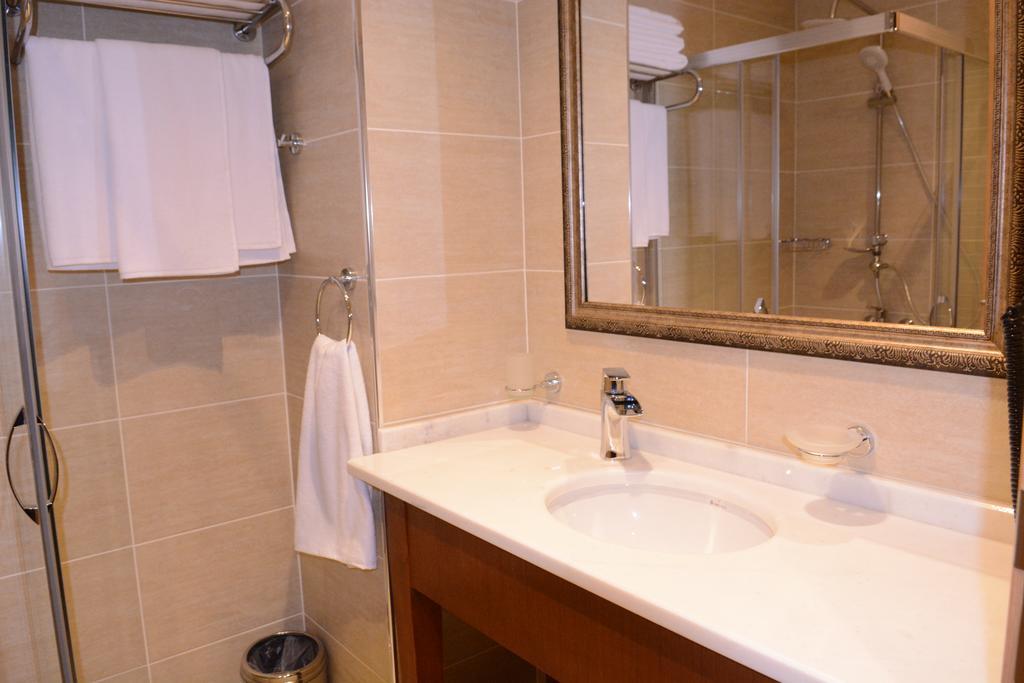 Vois Hotel Istanbul Exterior foto
